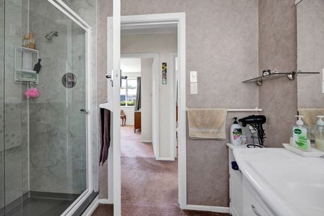 Photo of property in 132 Fairfield Road, Hawera, 4610