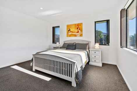 Photo of property in 42 Kowi Lakes Drive, One Tree Point, 0118