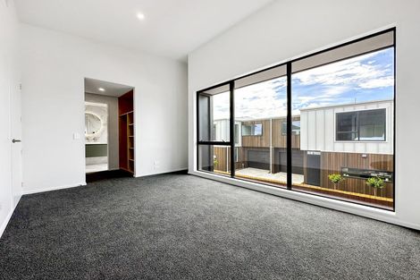 Photo of property in 2/74 Caledonian Road, St Albans, Christchurch, 8014