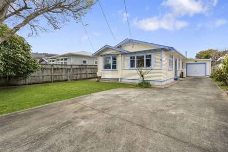 Photo of property in 16 Ariki Street, Boulcott, Lower Hutt, 5010