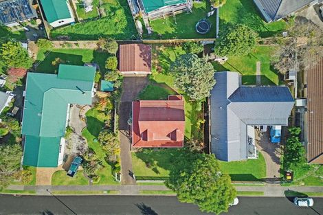 Photo of property in 14 Riverside Drive, Waiuku, 2123
