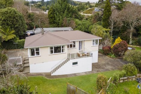 Photo of property in 3 South Street, Tawa, Wellington, 5028
