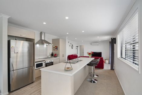 Photo of property in 72 Sentinel Avenue, Omokoroa, 3114