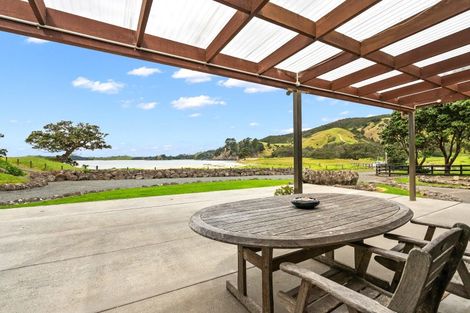Photo of property in 178 Ngahau Bay Road, Helena Bay, Hikurangi, 0184