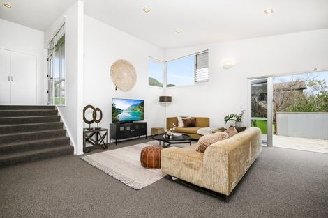 Photo of property in 10 Double Bay Place, Army Bay, Whangaparaoa, 0930