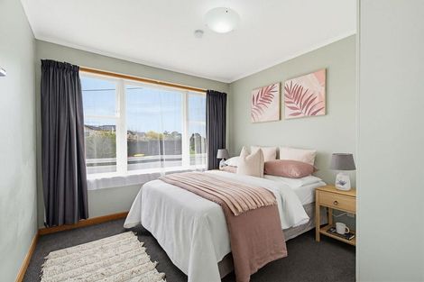 Photo of property in 4 Rathgar Road, Henderson, Auckland, 0610