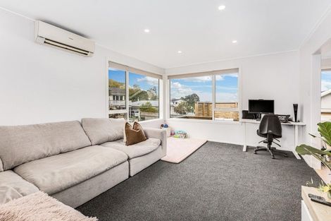 Photo of property in 10 Christchurch Crescent, Kelson, Lower Hutt, 5010