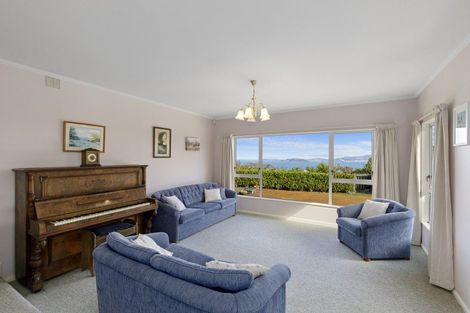 Photo of property in 3 Lemonwood Grove, Maungaraki, Lower Hutt, 5010