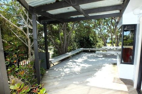 Photo of property in 138 Waimaire Avenue, Matarangi, Whitianga, 3592