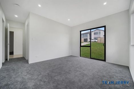 Photo of property in 30 Dungloe Avenue, Flat Bush, Auckland, 2019