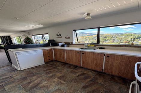 Photo of property in 2/14 Jerningham Street, Enner Glynn, Nelson, 7011