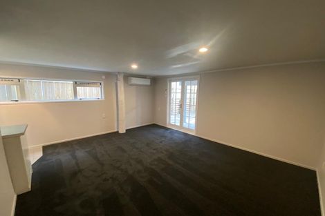 Photo of property in 14 Landow Place, Henderson, Auckland, 0612