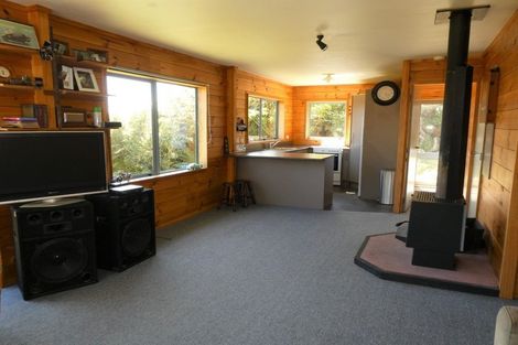 Photo of property in 1634 Kumara-inchbonnie Road, Inchbonnie, Kumara, 7875