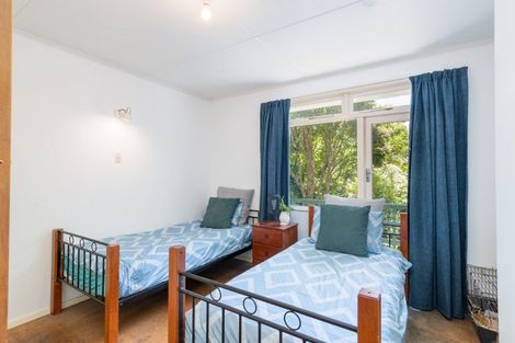 Photo of property in 142 Pinehaven Road, Pinehaven, Upper Hutt, 5019