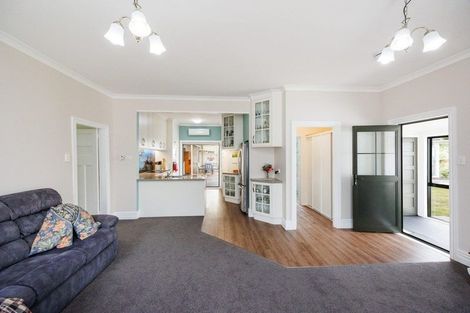 Photo of property in 121/123 High Street, Bulls, 4818