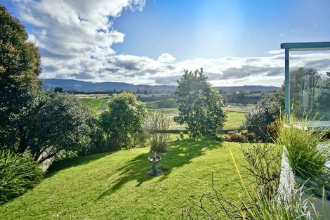 Photo of property in 2 Barrow Place, Te Puke, 3119
