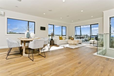 Photo of property in 14 Windlass Street, Long Bay, Auckland, 0630