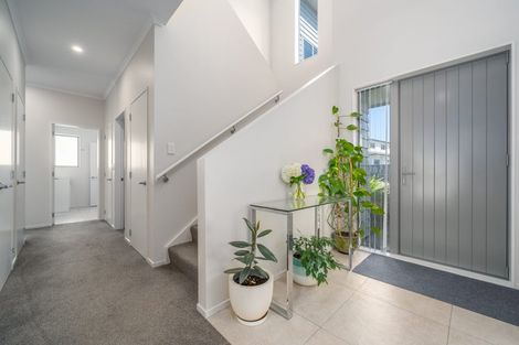 Photo of property in 5 Crompton Avenue, Churton Park, Wellington, 6037