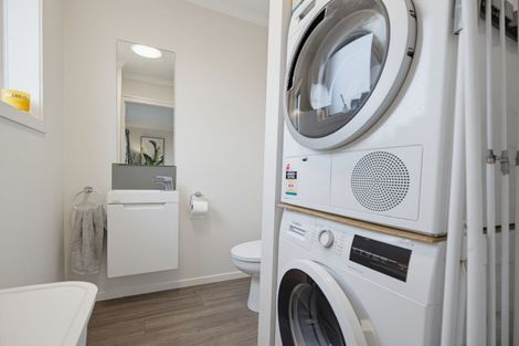 Photo of property in 27 Chiefs Court, Hamilton East, Hamilton, 3216