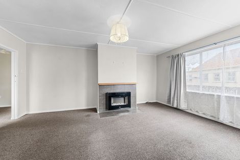 Photo of property in 40 Wrantage Street, Westown, New Plymouth, 4310