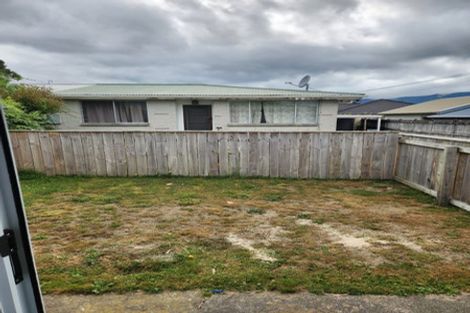 Photo of property in 1/12 Poplar Grove, Ebdentown, Upper Hutt, 5018