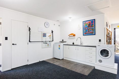 Photo of property in 166 Pharazyn Street, Feilding, 4702