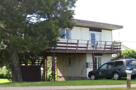 Photo of property in 54 Athenree Road, Athenree, Katikati, 3177