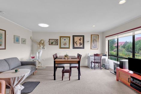 Photo of property in 42 Woodburn Avenue, Flagstaff, Hamilton, 3210