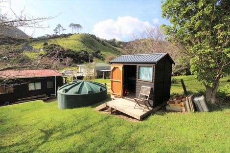 Photo of property in 12 Irishtown Road, Kuaotunu, Whitianga, 3592