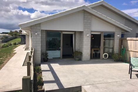Photo of property in 25 Calla Street, Maungaturoto, 0520
