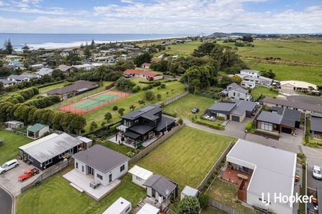Photo of property in 9 Beau Lane, Waihi Beach, 3611