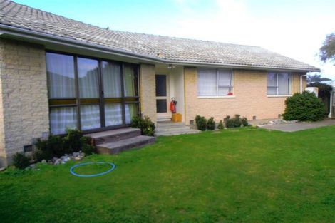 Photo of property in 18 Oakley Crescent, Hornby, Christchurch, 8042