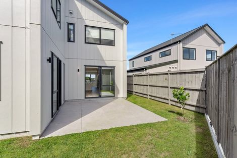 Photo of property in 31 Parkmore Drive, Rosehill, Papakura, 2113