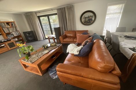 Photo of property in 12 Lamborn Drive, Papakura, 2110