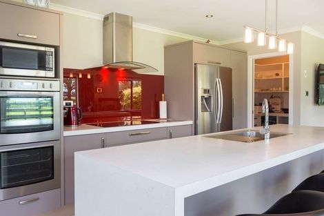 Photo of property in 225a Kairau Road, Brixton, New Plymouth, 4373