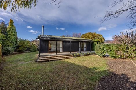 Photo of property in 37 Totara Terrace, Wanaka, 9305