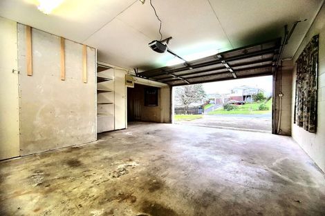 Photo of property in 21 Rosewarne Crescent, Glendene, Auckland, 0602