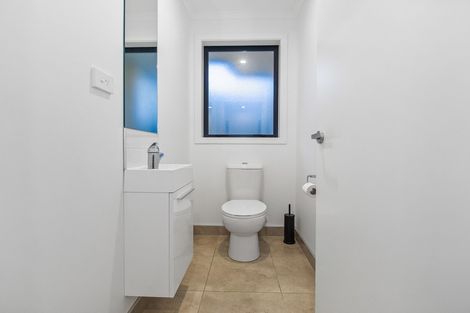 Photo of property in 2/12 Onukutara Place, Huntington, Hamilton, 3281