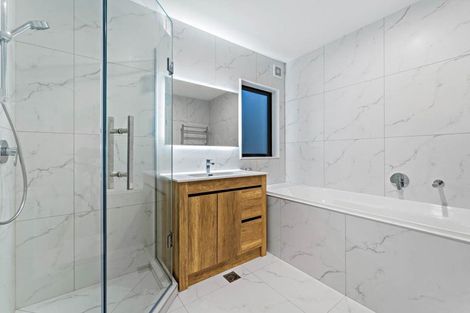 Photo of property in 16 Dotterel Place, Westgate, Auckland, 0614