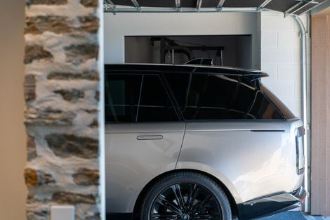 Photo of property in 4 Old Homestead Place, Kawarau Falls, Queenstown, 9300