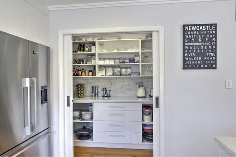 Photo of property in 4 Gertrude Street, Carterton, 5713