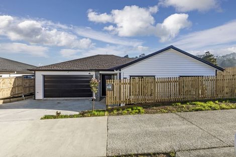 Photo of property in 32 Jeroboam Loop, Kumeu, 0810