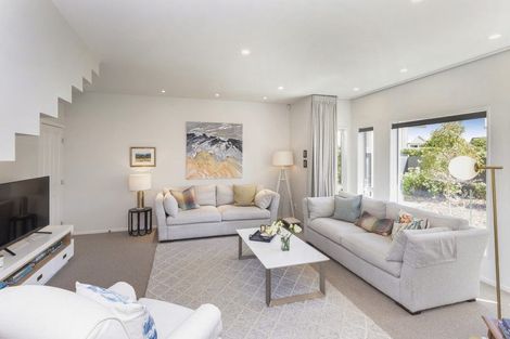 Photo of property in 30 Chateau Drive, Burnside, Christchurch, 8053