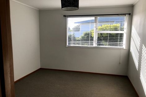 Photo of property in 52 Juniper Road, Sunnynook, Auckland, 0620