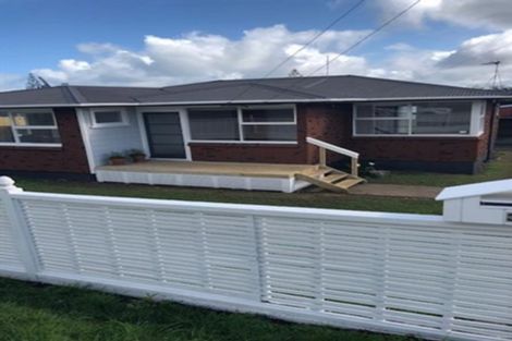 Photo of property in 38 Wallace Road, Mangere Bridge, Auckland, 2022