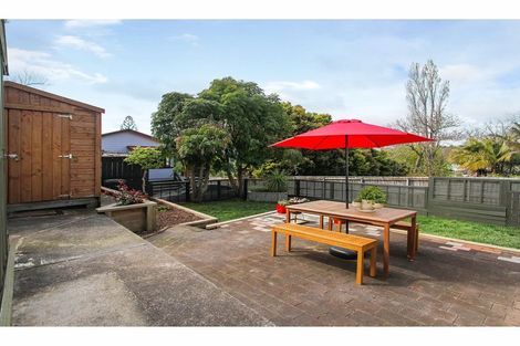 Photo of property in 1/219 Rangatira Road, Beach Haven, Auckland, 0626