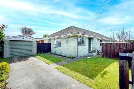 Photo of property in 2 Cradock Street, South New Brighton, Christchurch, 8062