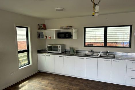 Photo of property in 52 Weymouth Road, Manurewa, Auckland, 2102