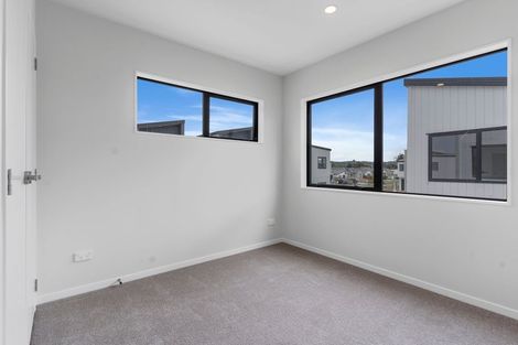 Photo of property in 2 Military Lane, Papakura, 2110