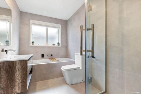 Photo of property in 12 Perla Road, Pukekohe, 2120